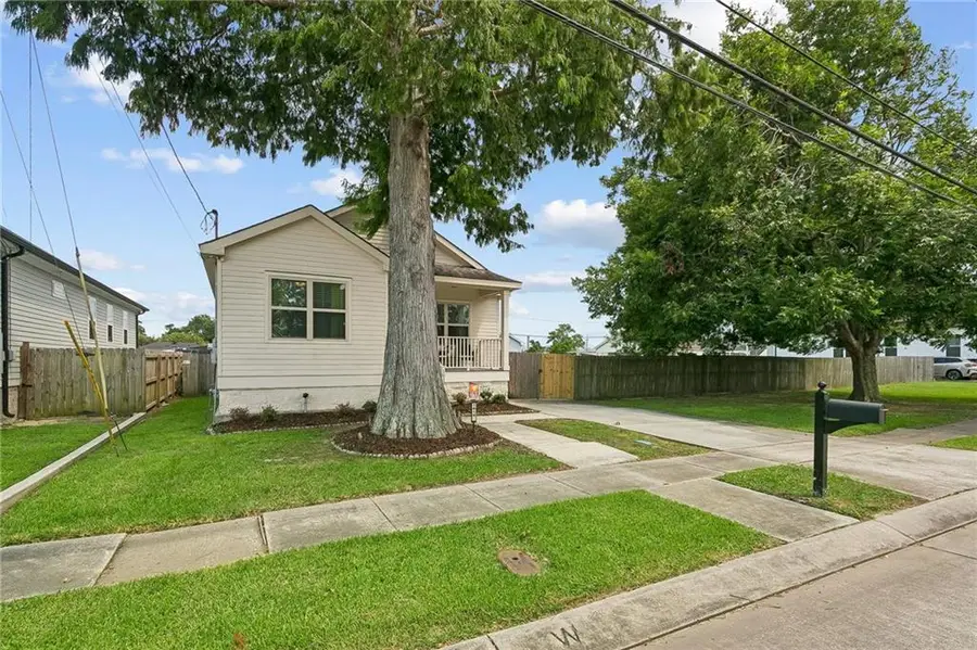 1619 Center Street, Arabi, LA 70032 - #2