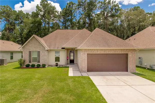 42092 Dothan Place, Ponchatoula, LA 70454