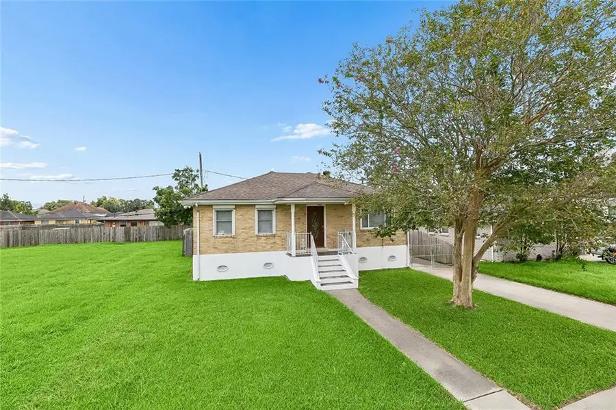 401 Llama Drive, Arabi, LA 70032 - #2