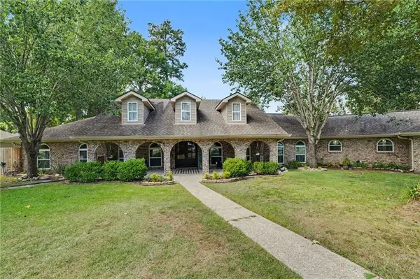 404 Weldon Park Drive, Mandeville, LA 70471