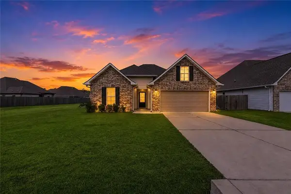 60342 Sunset Oak Boulevard, Lacombe, LA 70445
