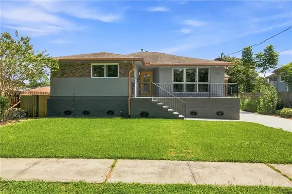 1718 Burbank Drive, New Orleans, LA 70122
