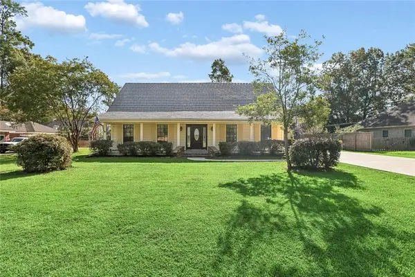 245 Leah Drive, Mandeville, LA 70448
