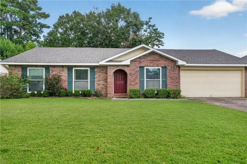 328 Crescentwood Loop, Slidell, LA 70458 - #1