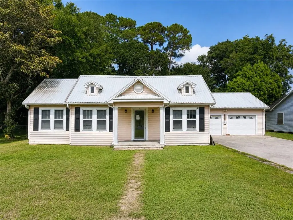 204 N Wilson Avenue, Kaplan, LA 70548 - #1