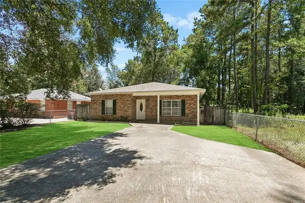 1335 Girod Street, Mandeville, LA 70448
