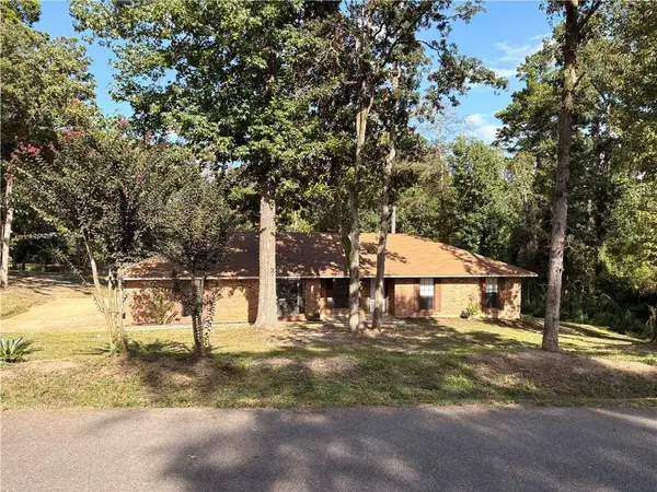 240 Milky Way Drive, Pineville, LA 71360