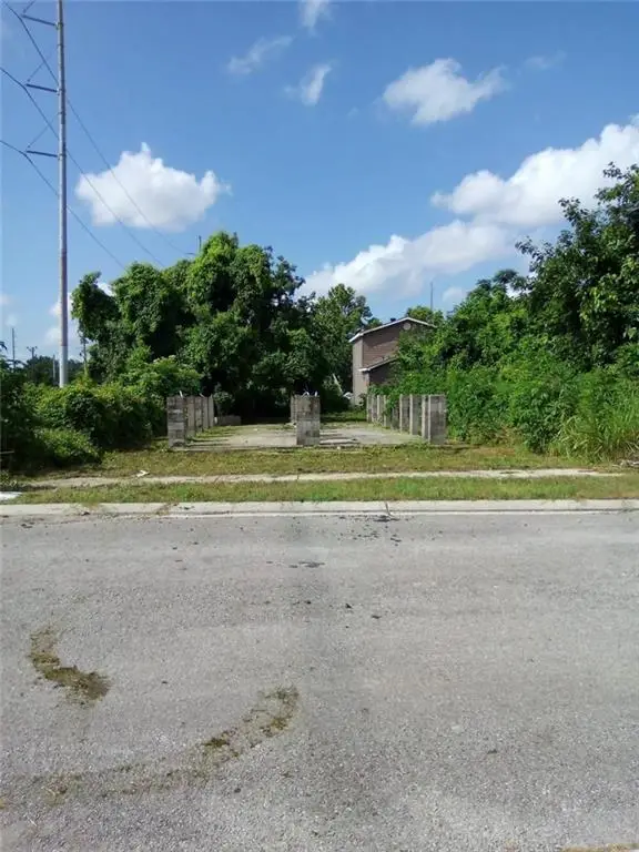 2926 Laussat Place, New Orleans, LA 70117 - #1