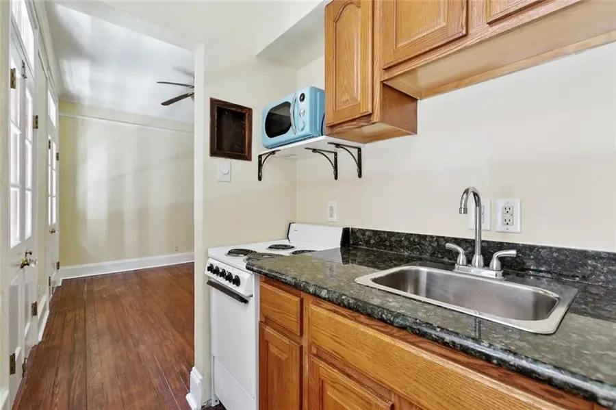 827 Burgundy Street #D, New Orleans, LA 70116 - #2