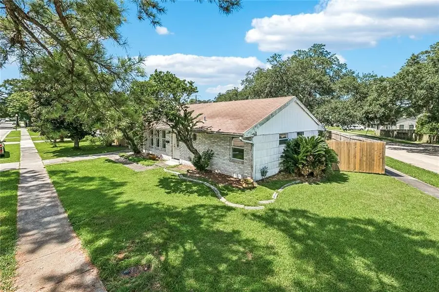 10048 Judy Drive, River Ridge, LA 70123 - #2