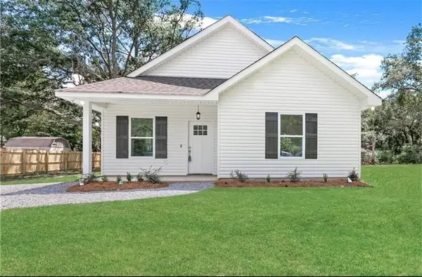 66321 Markham Drive, Lacombe, LA 70445