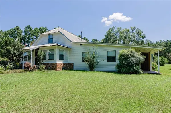 32069 Strawberry Lane, Hammond, LA 70403