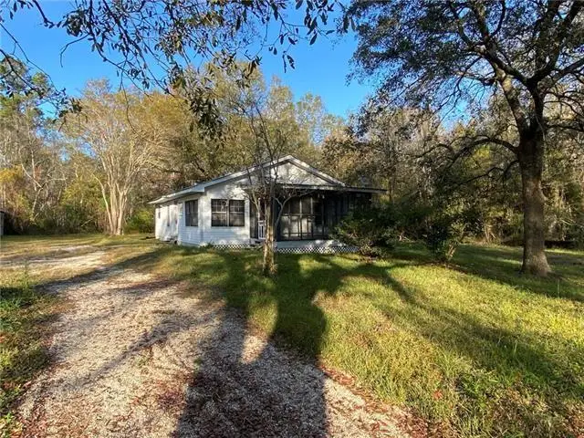 27037 Hwy 190, Lacombe, LA 70445 - #1