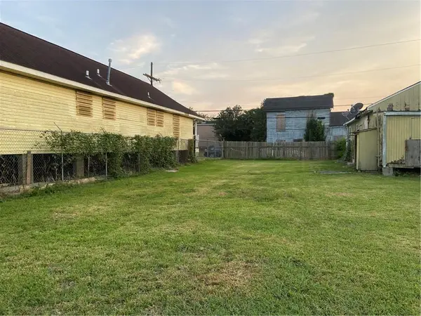 3227-3229 Second Street, New Orleans, LA 70125