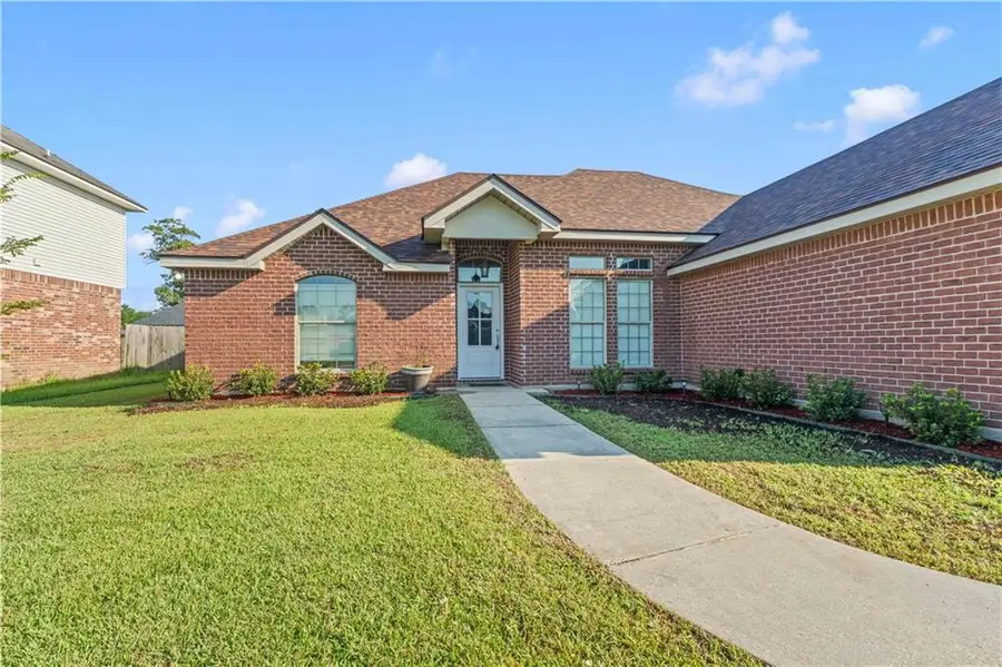 16099 Blue Bayou Street, Ponchatoula, LA 70454 - #2