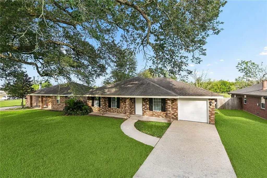 402 Barton Avenue, Luling, LA 70070 - #1