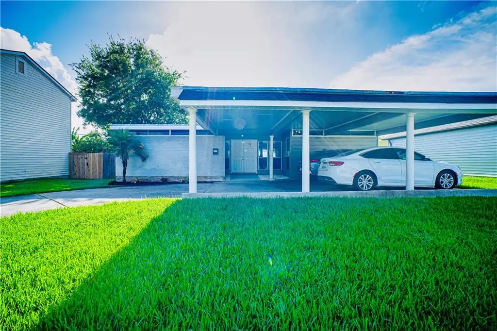 657 E Marlin Court, Terrytown, LA 70056 - #1