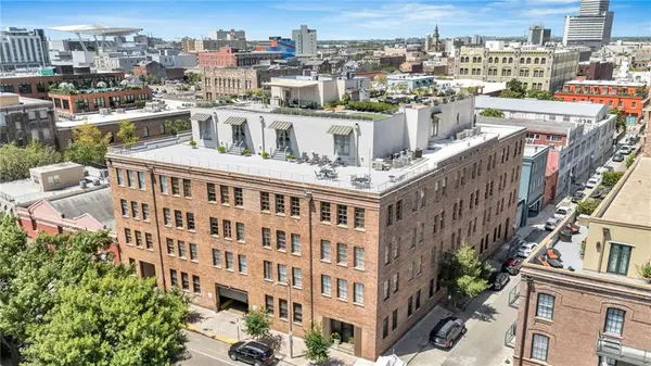 404 Notre Dame Street #PH2, New Orleans, LA 70130