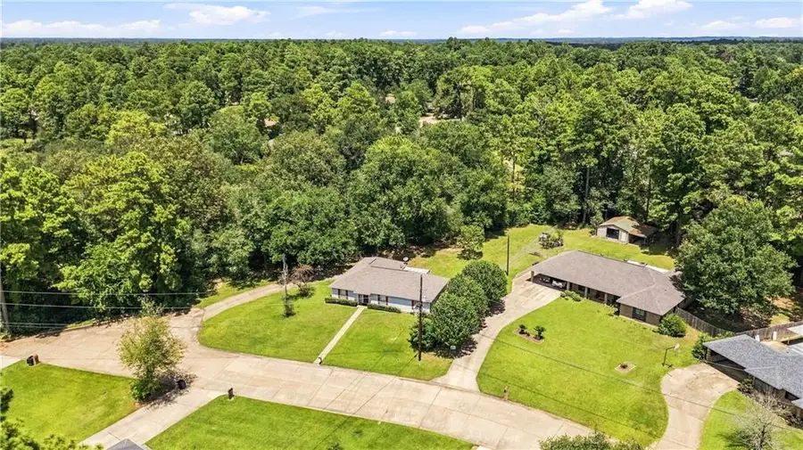 356 E Twin Oaks Drive E, Pineville, LA 71360 - #3