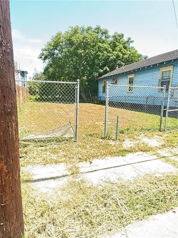 2713 N Claiborne Avenue, New Orleans, LA 70117 - #2