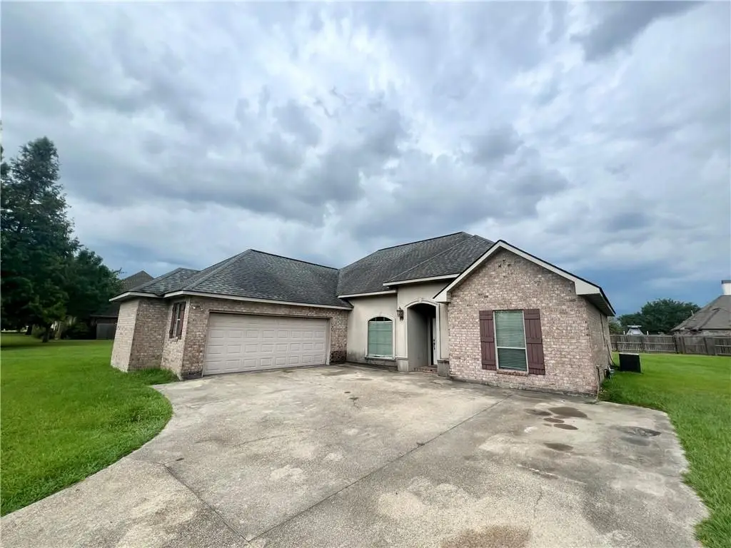 24561 Pecan Meadow Drive, Plaquemine, LA 70764 - #1