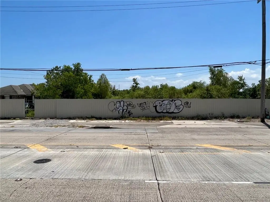 13200 Lincoln Beach Boulevard, New Orleans, LA 70128 - #1