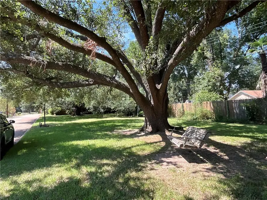 1265 Dorchester Drive, Alexandria, LA 71303 - #3