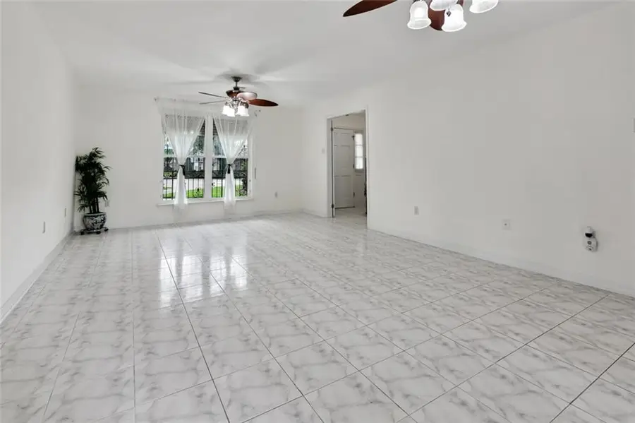 7631 Spring Lake Drive, New Orleans, LA 70126 - #3
