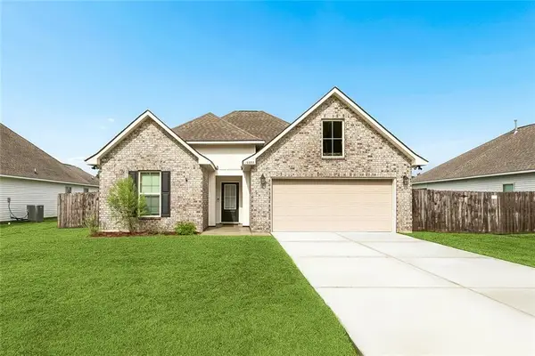 15593 Grassy Lane, Covington, LA 70435