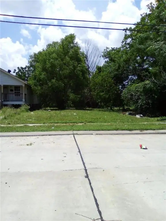 2022 Benton Street, New Orleans, LA 70117 - #1