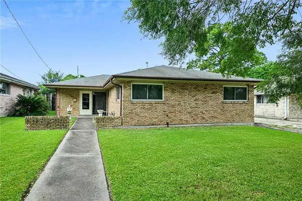 4516 Marque Drive, New Orleans, LA 70127