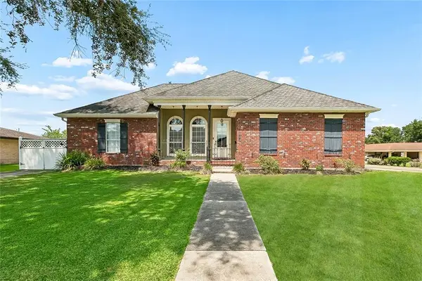 573 Oak Street, Norco, LA 70079