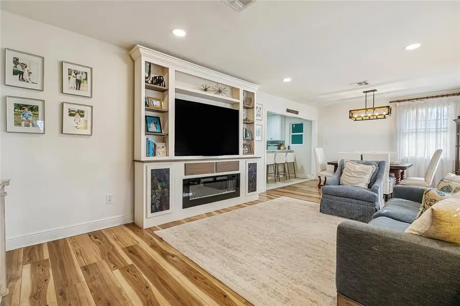 160 W Henfer Avenue, River Ridge, LA 70123 - #2