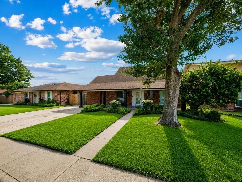 2560 Vulcan Street, Harvey, LA 70058 - #1