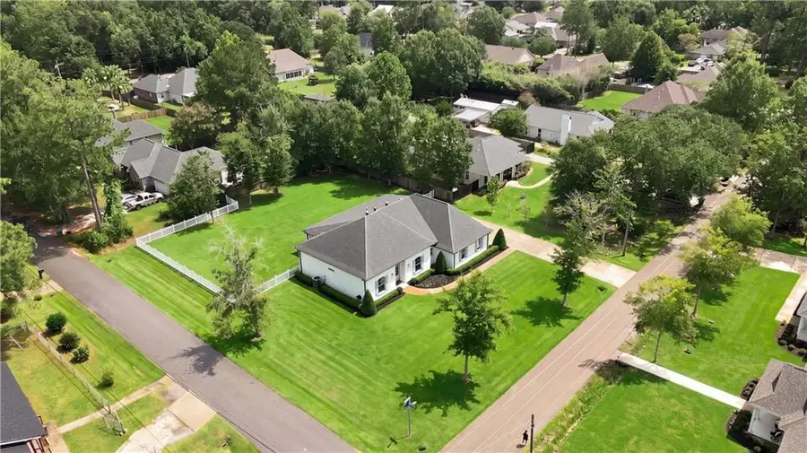 2241 Caroline Street, Mandeville, LA 70448 - #2