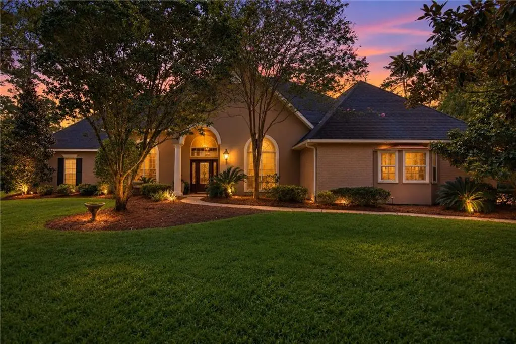 261 Lake Vista Drive, Mandeville, LA 70471 - #1