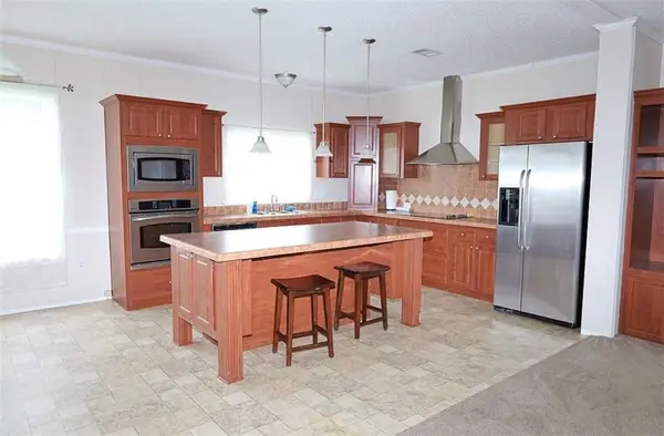 102 S Dennis St, Thibodaux, LA 70301