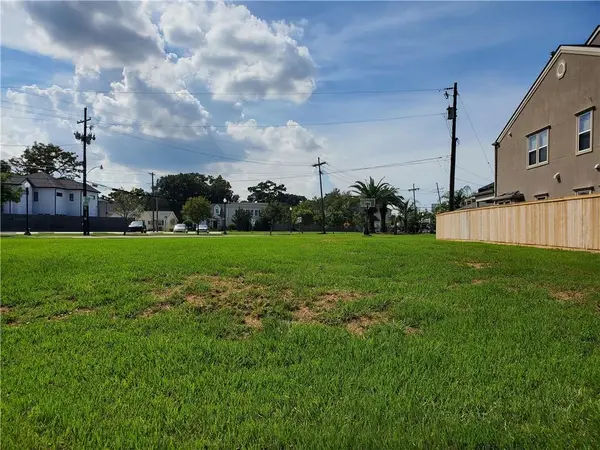 504-506 Andrews Avenue, Metairie, LA 70005