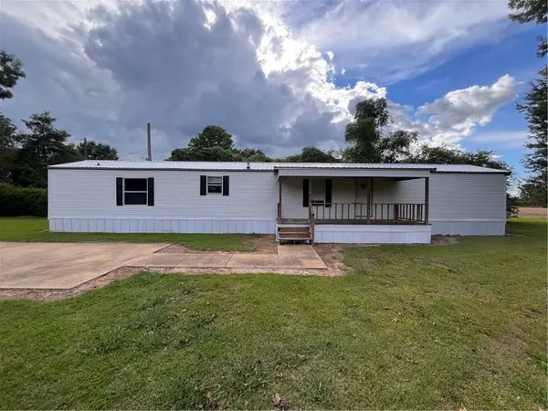 135 Couvillion Street, Moreauville, LA 71355