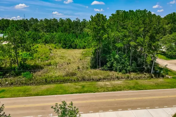 LOT 10 Commerce Row, Mandeville, LA 70471