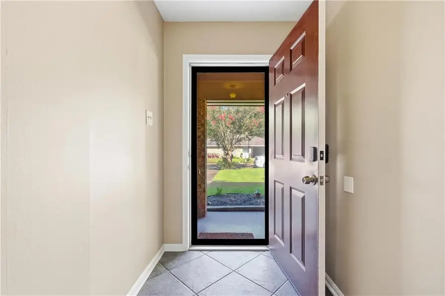 5609 Demeter Street, Alexandria, LA 71303 - #3