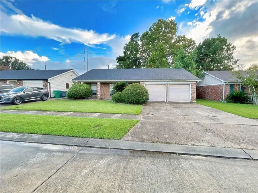 2136 S Glencove Lane, Terrytown, LA 70056 - #2
