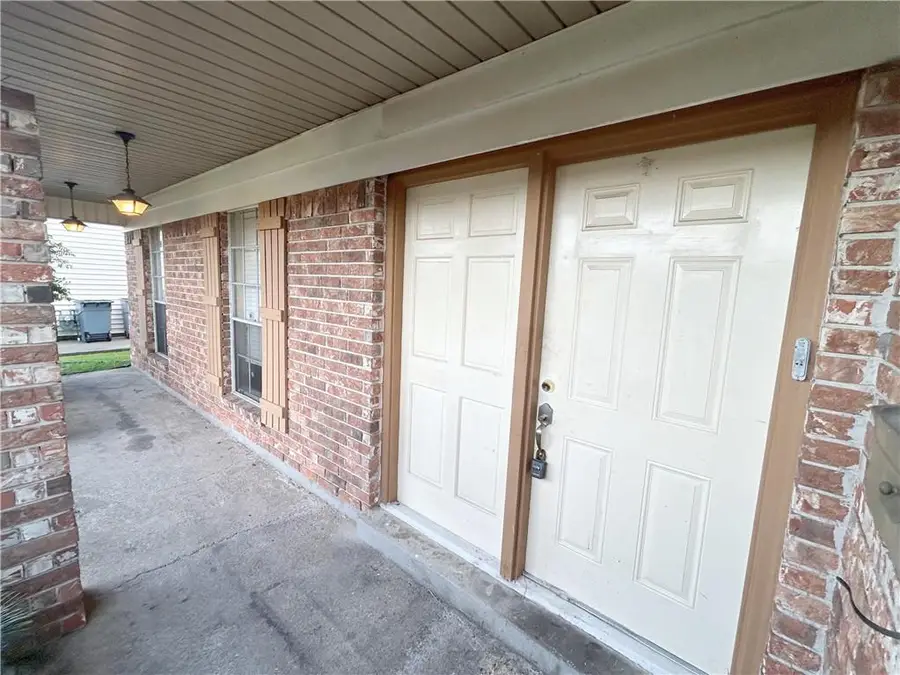 2136 S Glencove Lane, Terrytown, LA 70056 - #3