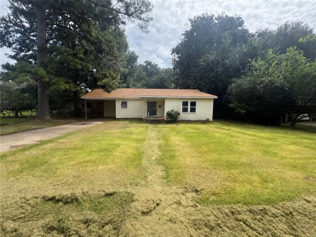 109 N Mathews Avenue, Bunkie, LA 71322 - #1