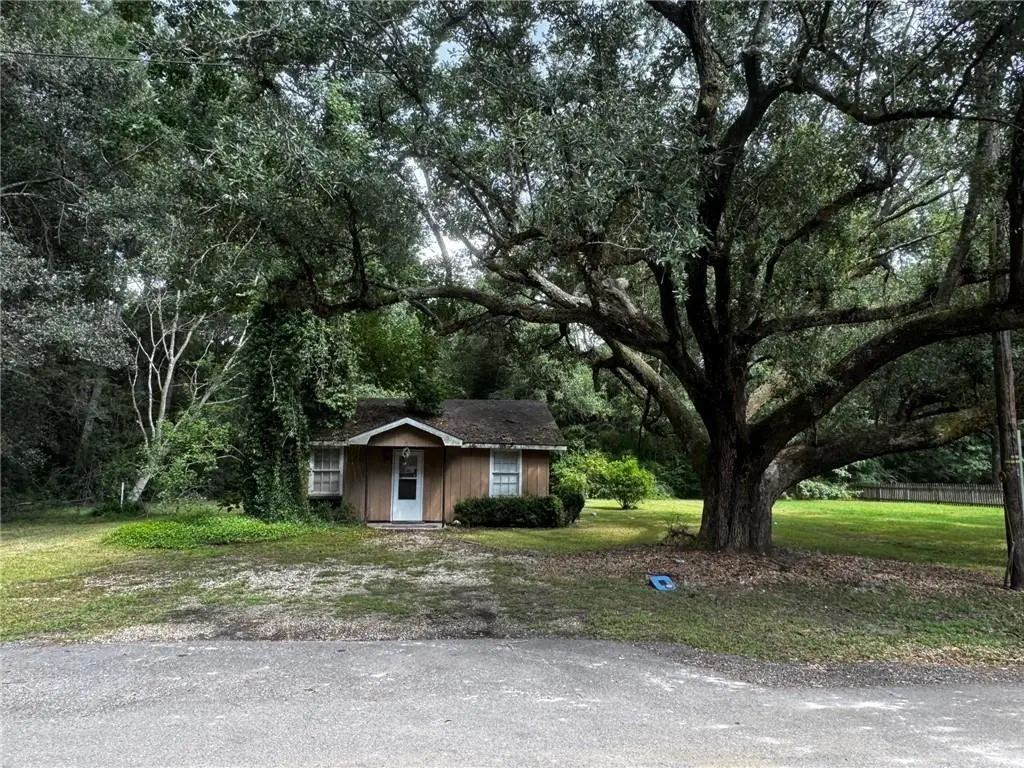 72196 E 7th Street, Covington, LA 70433 - #1