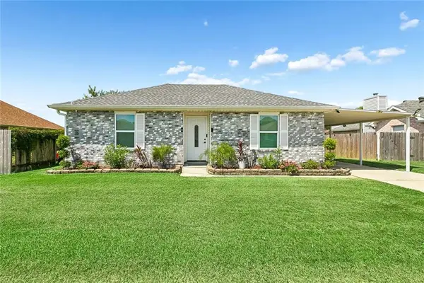 252 Louise Court, Gretna, LA 70056