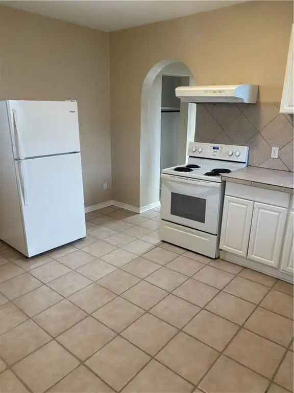 2424 Mistletoe Street, New Orleans, LA 70118 - #3
