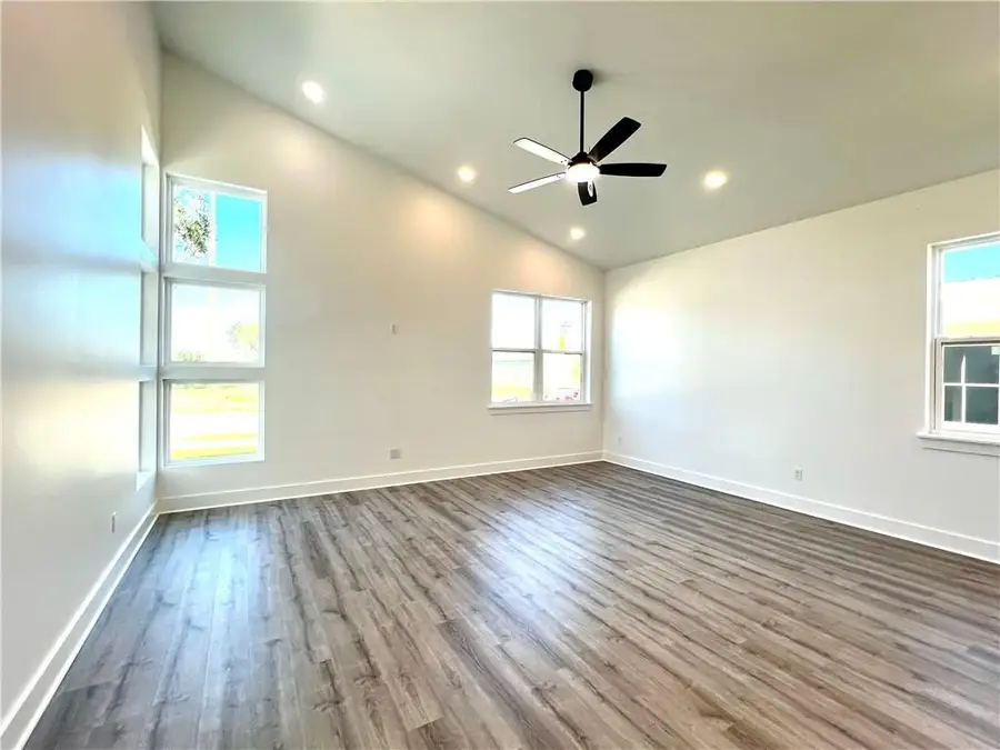 1028 Pin Oak Drive, Terrytown, LA 70056 - #2