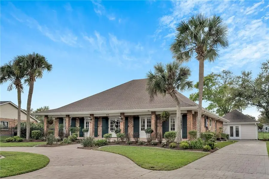820 Fairfield Avenue, Gretna, LA 70056 - #2