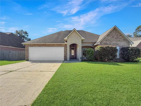 816 Woodsprings Court, Covington, LA 70433